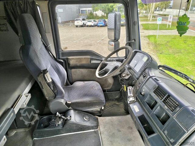Walizka MAN TGA 26.430 6x2  695145 km original, RETARDER Go...