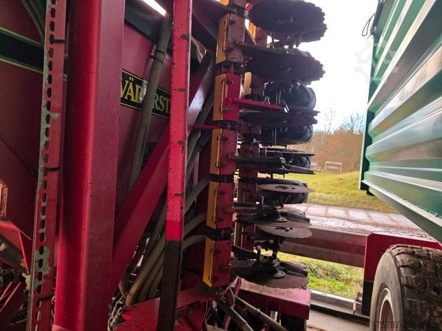 Zaaimachine Väderstad RD 600 P Drille