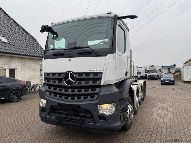 Haakarm vrachtwagen MERCEDES-BENZ AROCS 10x4/6 MOBAS Abrollkipper RETARDER
