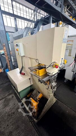 Presse punzonatrice GEKA PUMA 110