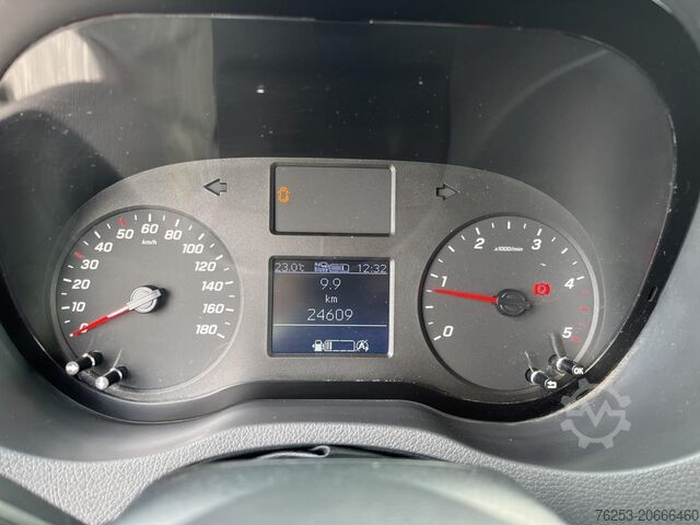 Pick-up bestelwagen Mercedes-Benz Sprinter 311 CDI DoKa Pritsche RS 3.665 MM AHK