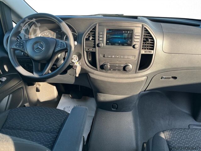 Minibus Mercedes-Benz Vito 114 CDI Tourer PRO  Klima Sitzh. Kamera