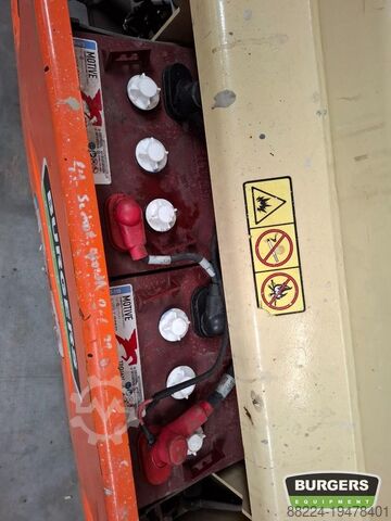 Ascensor cu foarfecă JLG 3246ES