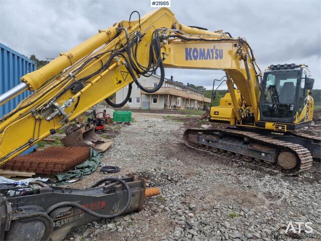 Koparka gąsienicowa Komatsu PC210LC crawler excavator with 2 buckets and tiltr