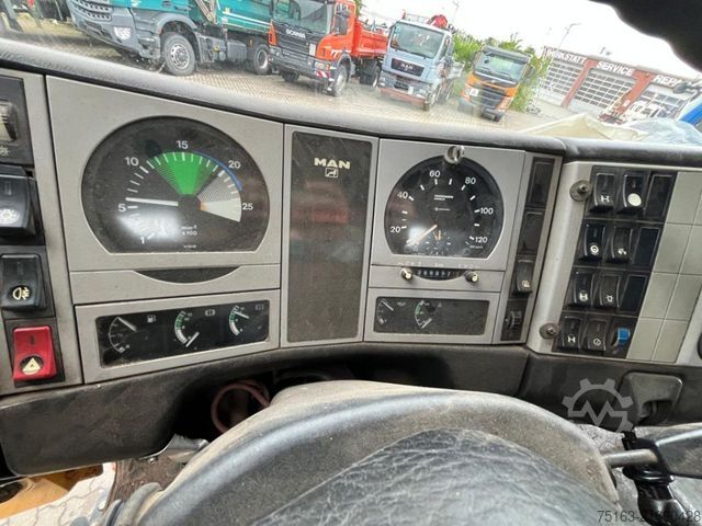 Camion ribaltabile trilaterale MAN F2000 19.343 FAK 2-Achs Allradkipper Kran