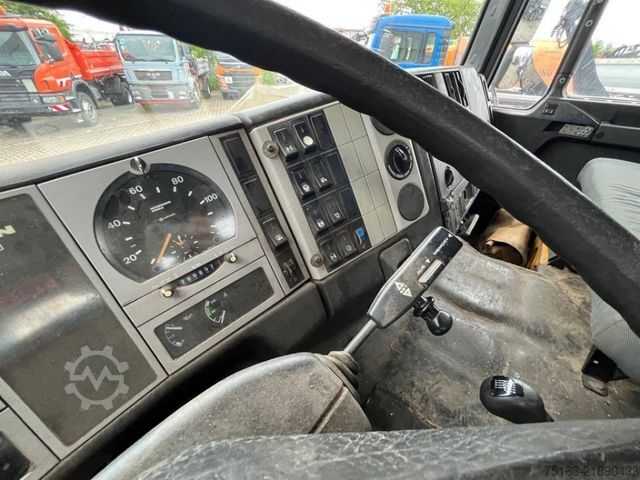 Tipvogn MAN F2000 19.343 FAK 2-Achs Allradkipper Kran