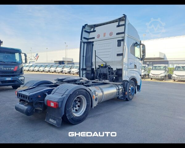 Standaard trekker IVECO TRATTORE IVECO S-WAY 460 LNG METANO