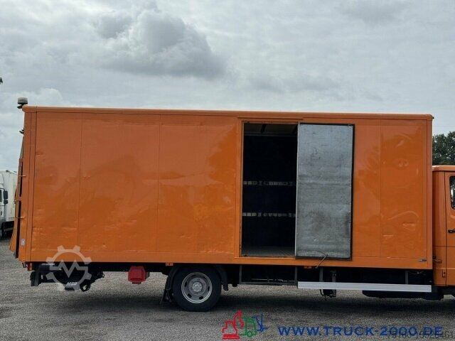 Vrachtwagen met bakwagen Mercedes-Benz 816 Vario Automatikgetriebe LBW 1.000Kg 3Sitze