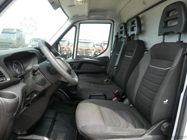 Box van IVECO 35C16