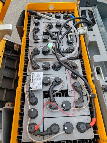  Jungheinrich ECE 225 2.4m