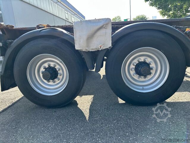 Huffermann HTM 13 *Remolque portacontenedores tándem de 2 ejes, 13 toneladas* Huffermann HTM 13  *2-Achs Tandem Absetzanhänger, 13to*