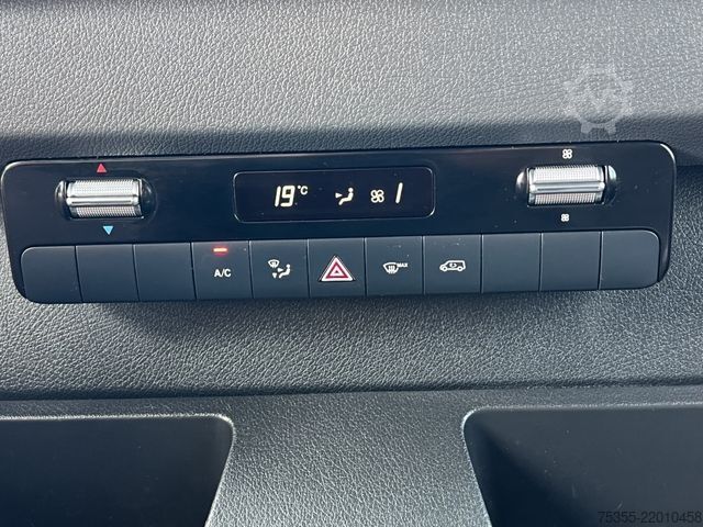 Komercijalno vozilo sa visokim krovom MERCEDES-BENZ Sprinter 319 CDI MAXI TempomatKlima MBUX Navi