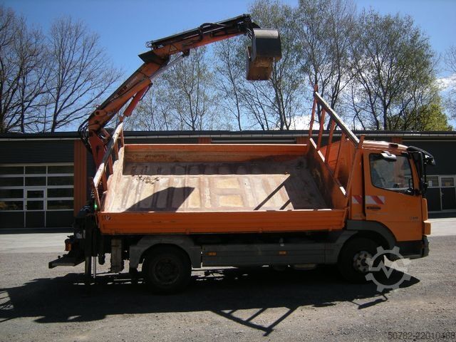 Transporter mit Kipper MERCEDES-BENZ MB 918 mit Terex TLC 65.2
