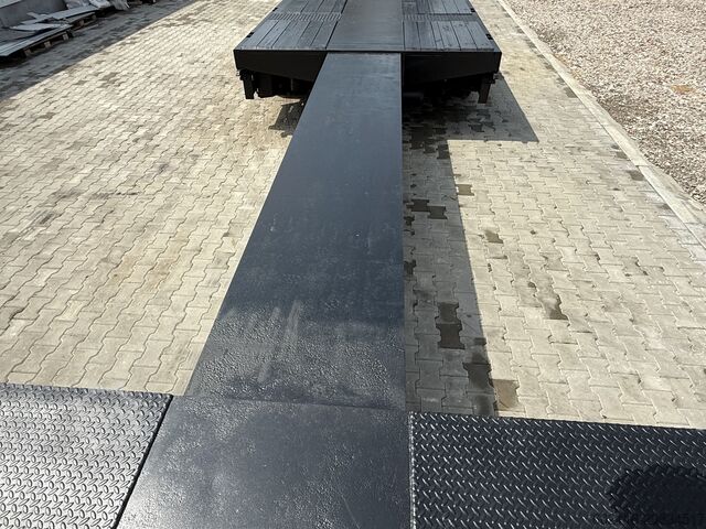 Low-bed semi-trailer for transporting construction machinery FAYMONVILLE FAYMONVILLE STZ-6WAU – 6 AXLES – 92.2GVW