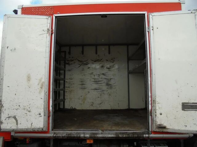 Laadplatform Volvo FL 220 + Manual + HMF 150 crane