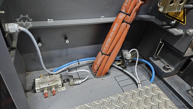 Injection moulding machine ENGEL e-max 200-50