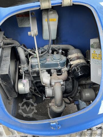 Gebruikte knikhoogwerker op rups Maeda NUL070 MAEDA NUL070