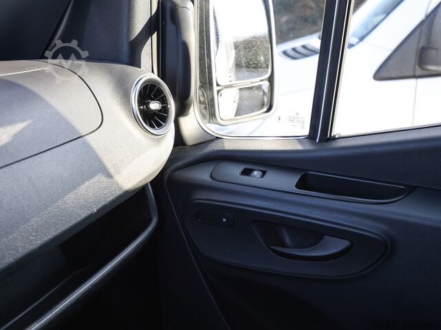 Fourgon tôlé Mercedes-Benz Sprinter 317 CDI Kasten Pro L2H2 Holz Navi Ka