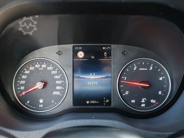 Fourgon tôlé Mercedes-Benz Sprinter 317 CDI Kasten Pro L2H2 Holz Navi Ka