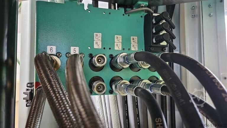 Macchina per lo stampaggio a iniezione Arburg 1500T 2000-400 Drehtisch vertikal