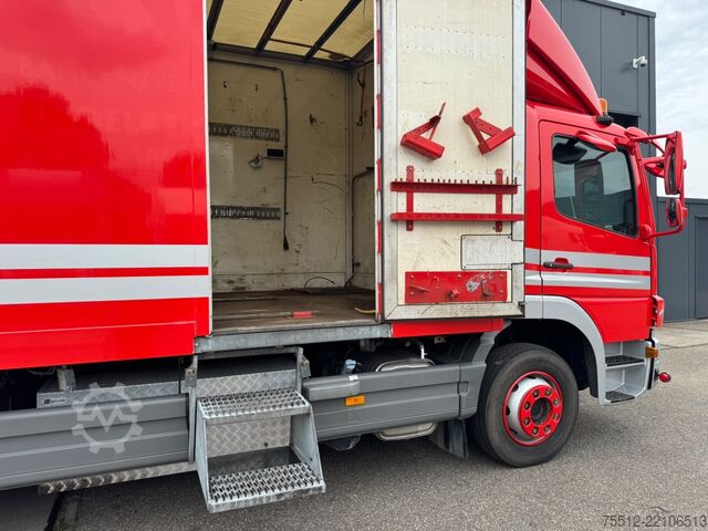 Bőrönd Mercedes-Benz ATEGO 1218  / Manual / Euro 5 / Tail Lift / TUV...