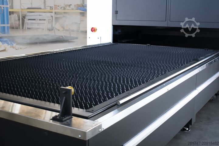 Máquina de corte a laser Polska Grupa CNC FC2040 6kW