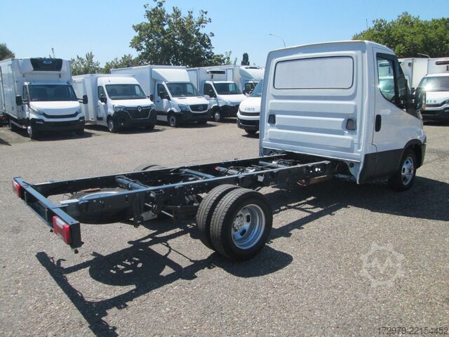 Furgonalváz IVECO 35 C13*Fahrgestell*