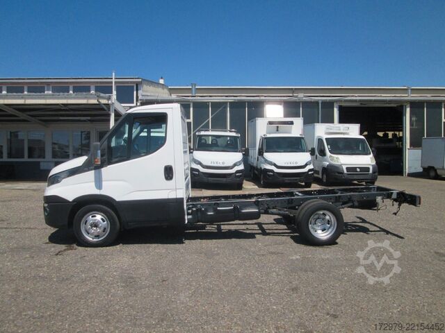 Furgonalváz IVECO 35 C13*Fahrgestell*