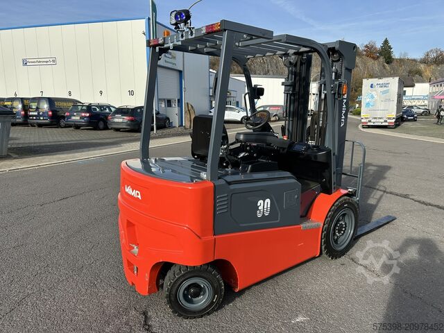 Carretilla elevadora 3t 4,8m desplazador lateral Mima MK 30