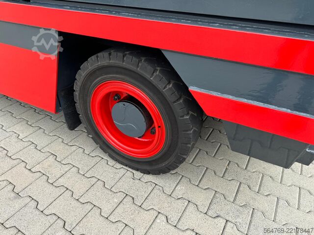 πλαϊνό κλαρκ Linde S40 // LPG // Only 1550 hours