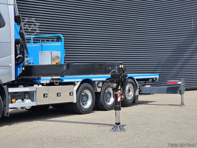 Vrachtwagen met kraan Volvo FH 16 750 8x4 / RETARDER / FASSI 71 TM + JIB