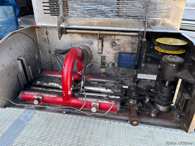 CELULO DE CONVERSOR Saxon Bag Sealer With Conveyor 