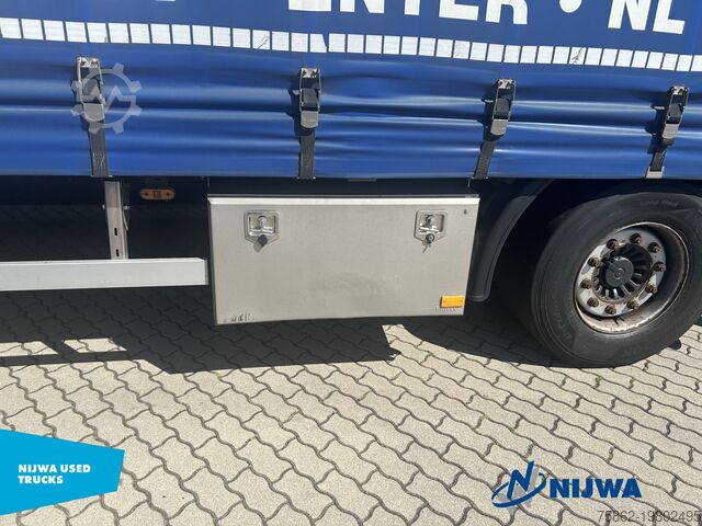 Schuifzeilen Pacton LXD 230 Schuifzeil + Achterdeuren