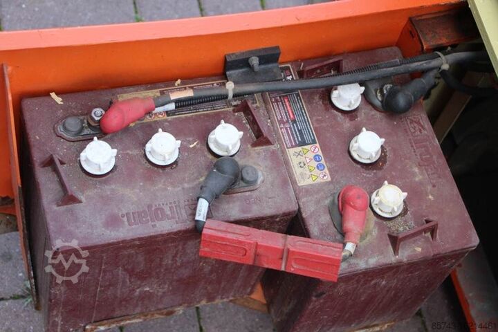 Platformă de lucru telescopică articulată JLG 1230 ES Electric, 5.6m Working height, Non Marking