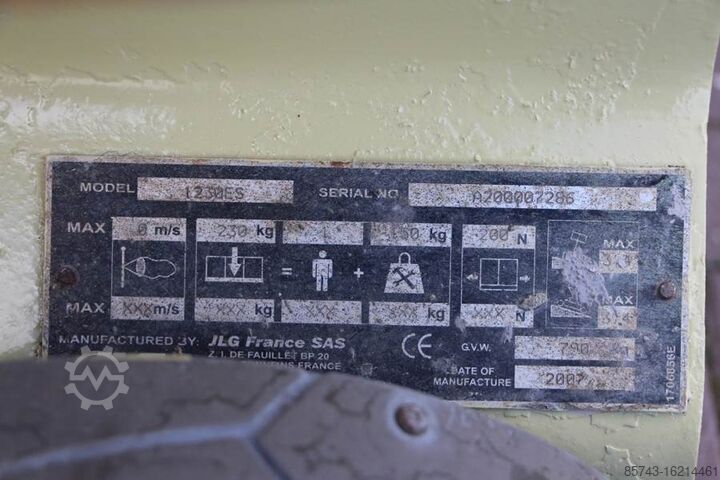 Scharnierende telescopische hoogwerker JLG 1230 ES Electric, 5.6m Working height, Non Marking