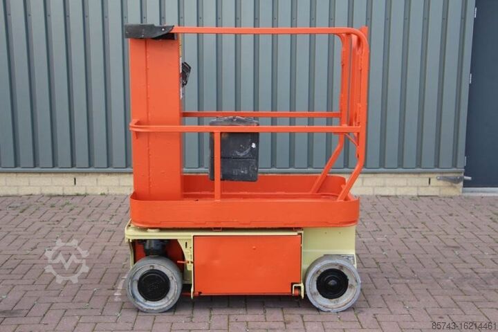 Scharnierende telescopische hoogwerker JLG 1230 ES Electric, 5.6m Working height, Non Marking