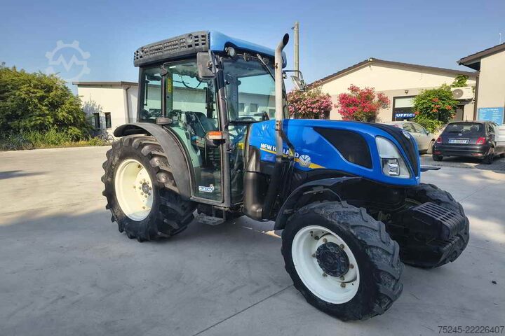 Traktör New Holland T4 100F