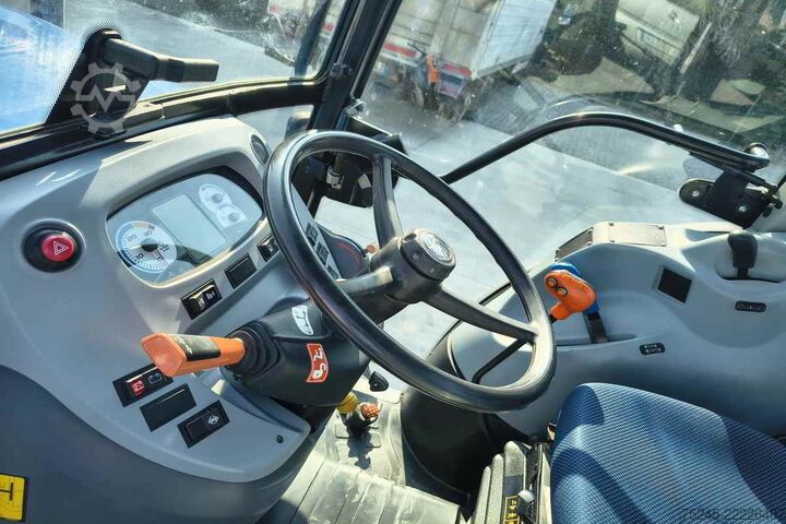 Traktör New Holland T4 100F