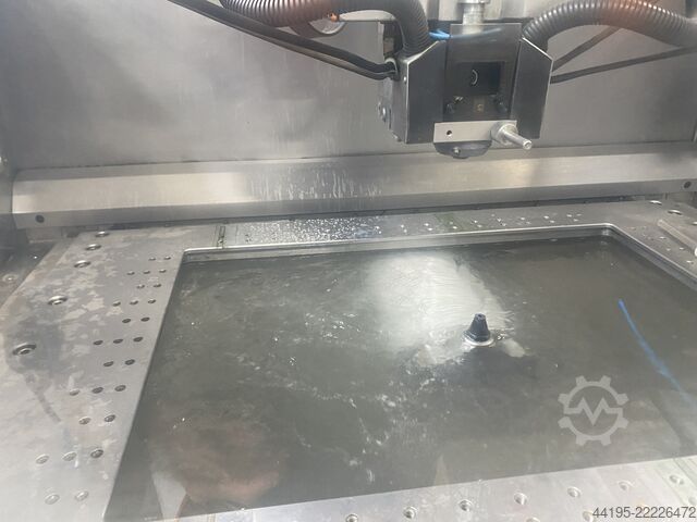 Machine d'érosion par fil GF AgieCharmilles CUT 400