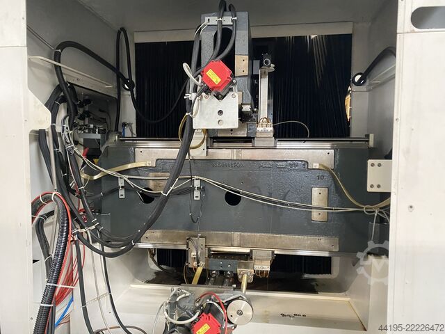 Machine d'érosion par fil GF AgieCharmilles CUT 400