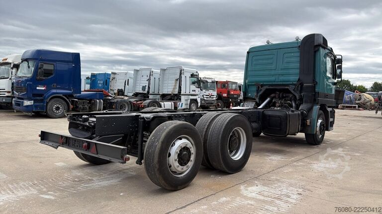 Chasis con cabina Mercedes-Benz Actros 2540 (EPS / FRONT STEEL / LAMES DEVANT /...