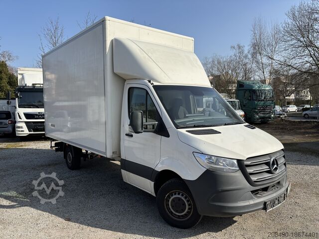 Transportor de caroserie schimbabilă Mercedes-Benz 