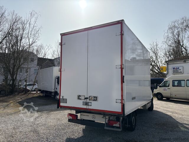 Transportor de caroserie schimbabilă Mercedes-Benz 