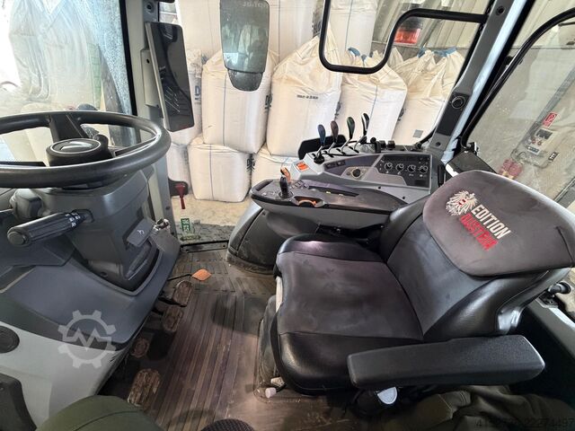 Traktor Valtra N155 Valtra N155