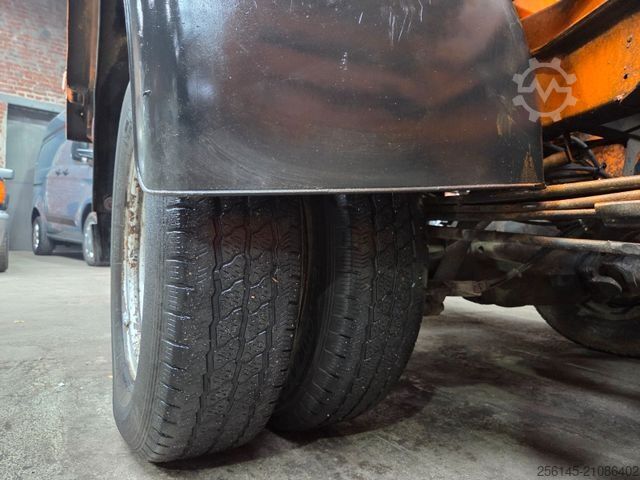 Driezijdige kipper bestelwagen MERCEDES-BENZ Sprinter DoKa 3 S Kipper 515 Motorschaden