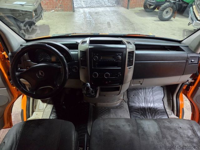 Minibus MERCEDES-BENZ Sprinter DoKa 3 S Kipper 515 Motorschaden