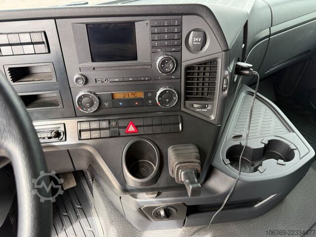 Grúa montada en camión MERCEDES-BENZ Arocs 4153 8x4 Crane / Grua MPG 220 TM7 Winch