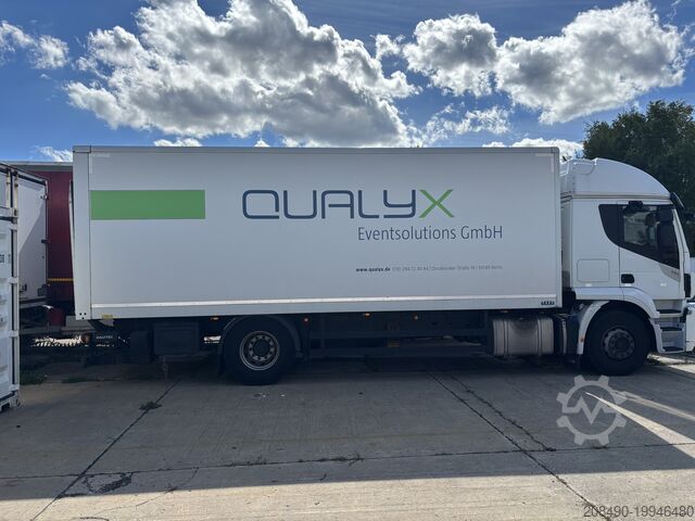 Ciężarówka z zabudową kontenerową i windą załadunkową Iveco Stralis 330