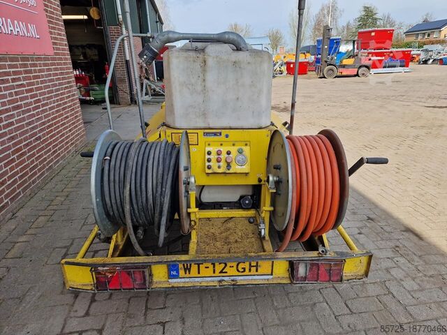 Saugfahrzeug  ROM400