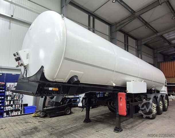  CRYOBASE GmbH gas tank semi-trailer for oxygen